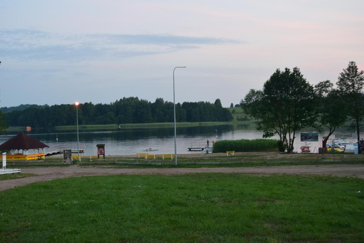 Domek Katno Luaran gambar