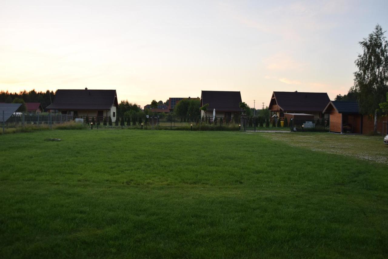 Domek Katno Luaran gambar